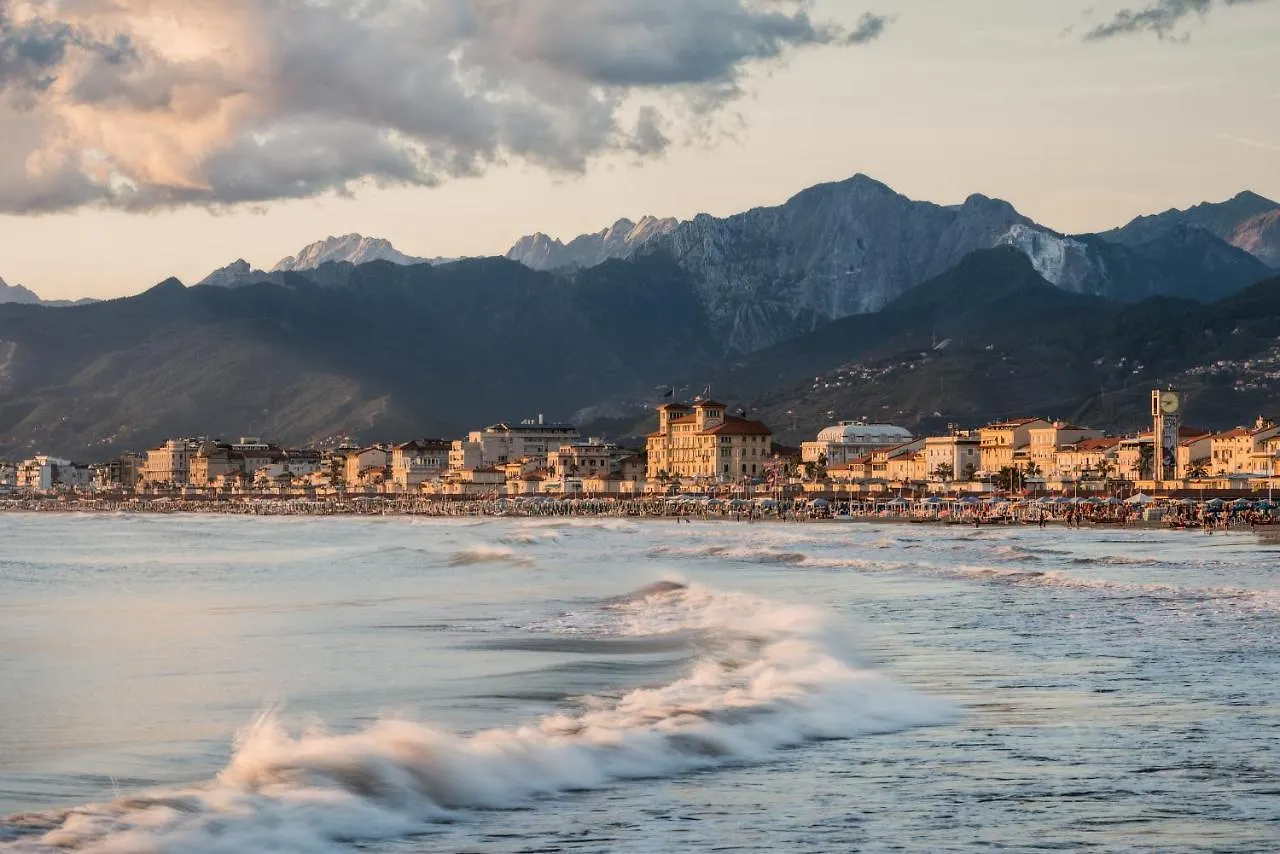 Il Sole Antico Bed and Breakfast Viareggio 0*,  Italië